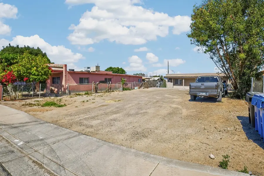 816 W SPRING ST, Somerton, AZ 85350 - #3