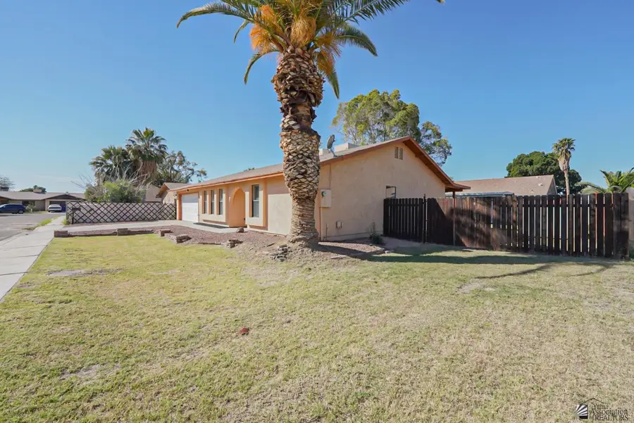 2102 S CITRUS LOOP, Yuma, AZ 85364 - #3