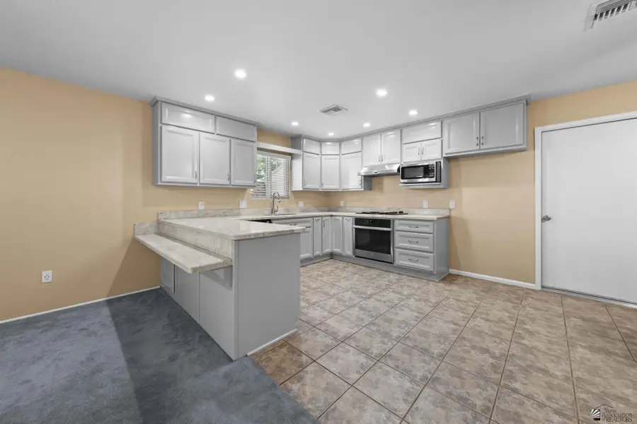 1420 E SUNSET CT, Yuma, AZ 85364 - #3