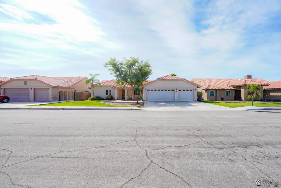 8395 E TOPEKA PL, Yuma, AZ 85365 - #2