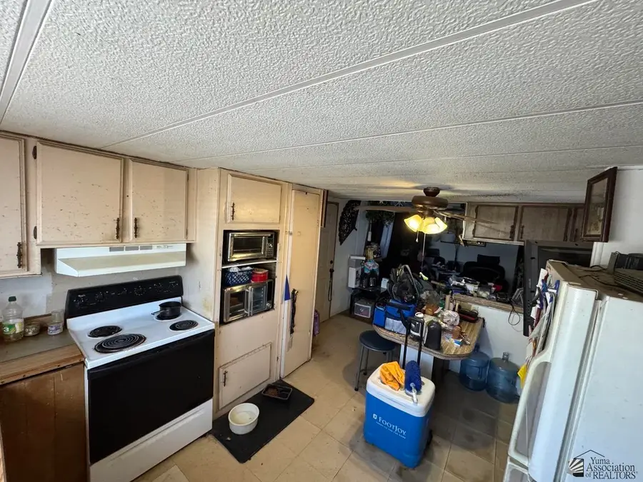 1117 E 23 ST, Yuma, AZ 85365 - #3