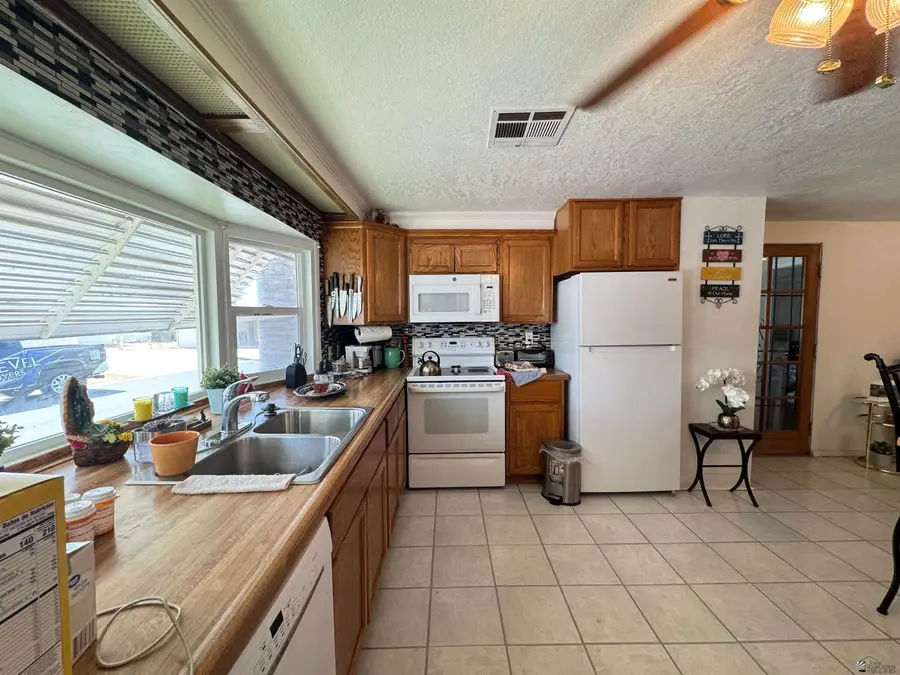 2700 W 8 ST, Yuma, AZ 85364 - #2