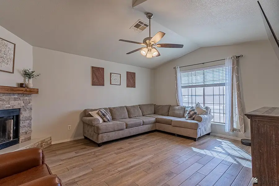 696 S DALTON AVE, Somerton, AZ 85349 - #3