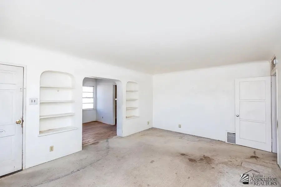 577 S 9 AVE, Yuma, AZ 85364 - #2