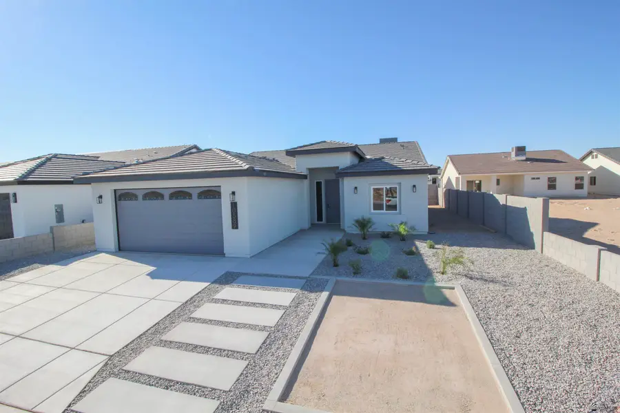 10589 E 45 LN, Yuma, AZ 85367 - #2