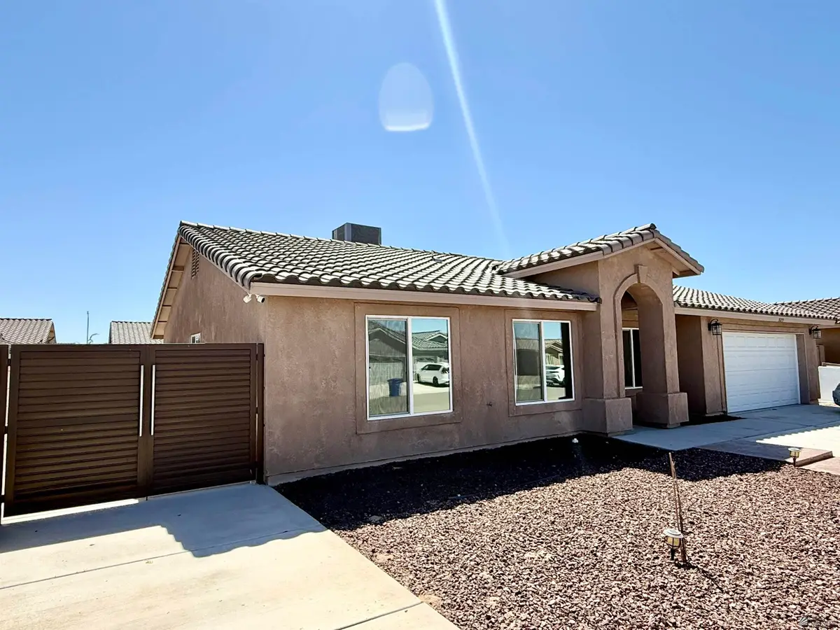 7679 E 42 LN, Yuma, AZ 85365 - #1