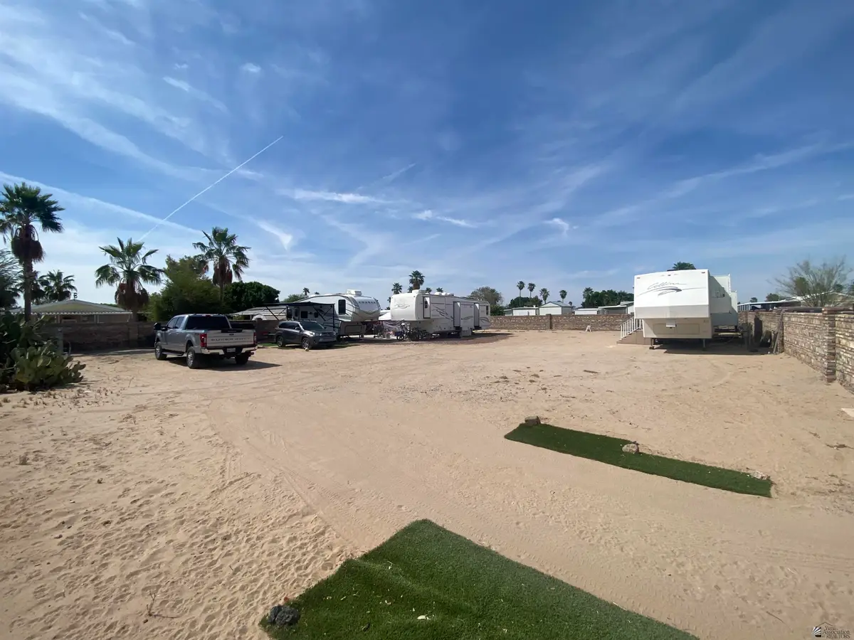 11852 S SANDRA AVE, Yuma, AZ 85367 - #1