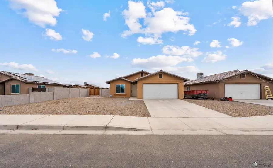 3649 S BENSON AVE, Yuma, AZ 85365 - #2