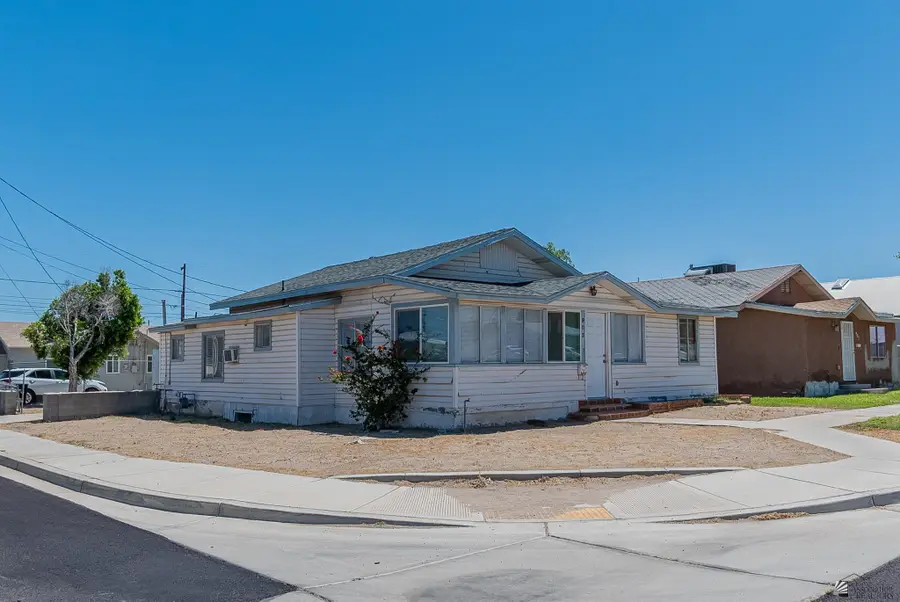 903 S 3 AVE, Yuma, AZ 85364 - #2