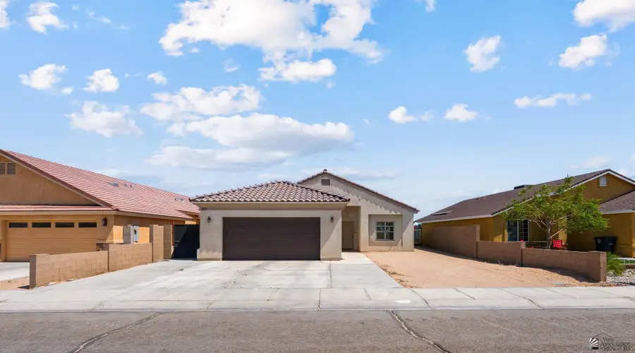 201 N FRANK SANDOVAL CT, San Luis, AZ 85336 - #2