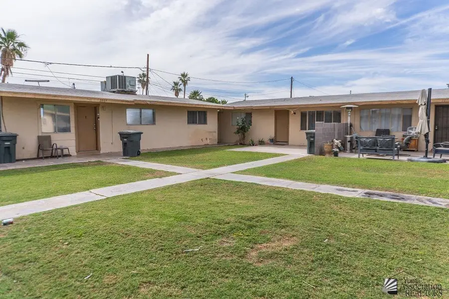 2865 S 1 AVE, Yuma, AZ 85364 - #3