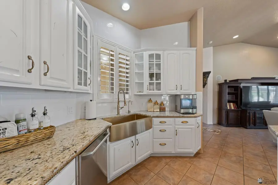 2559 S TERRACE AVE, Yuma, AZ 85365 - #3