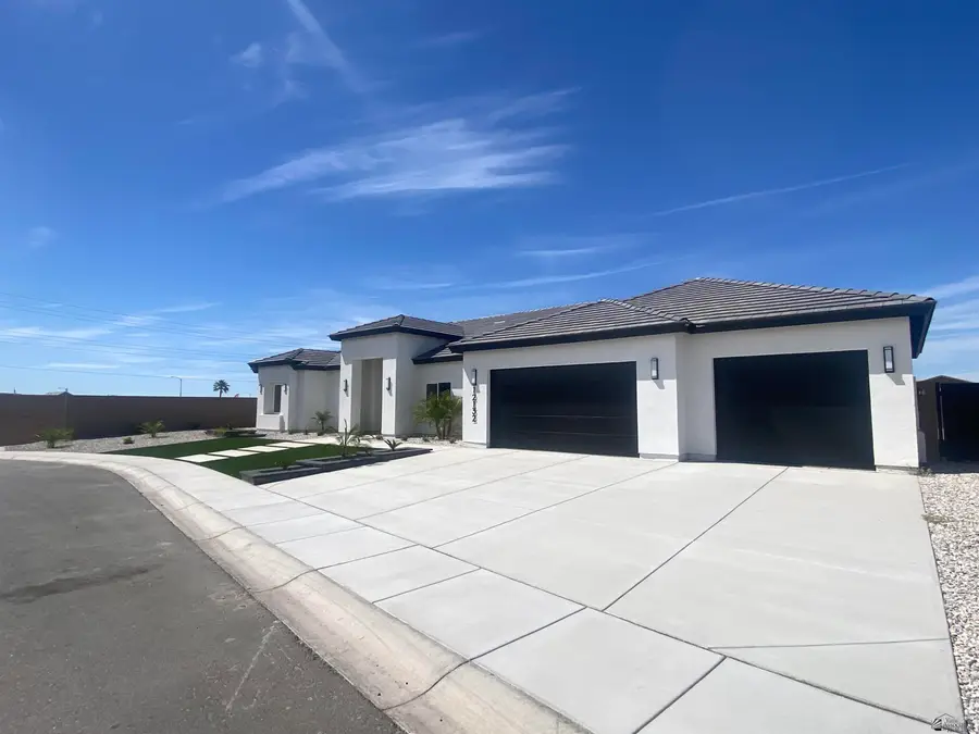 12132 E 35 PL, Yuma, AZ 85367 - #2