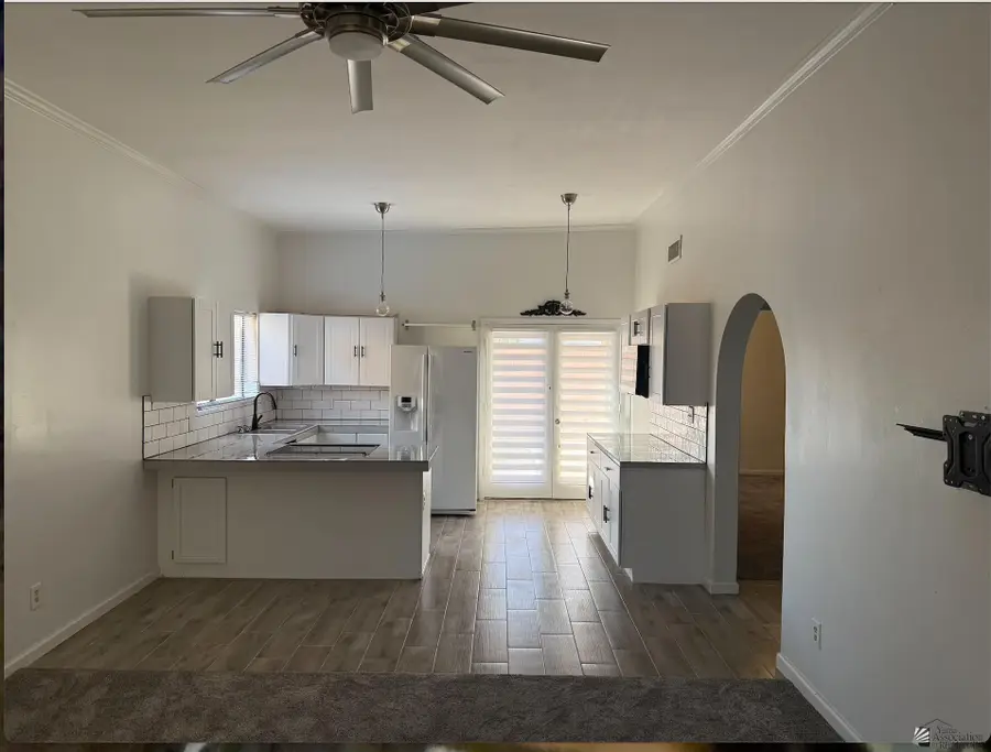 2190 E 27 LN, Yuma, AZ 85365 - #3