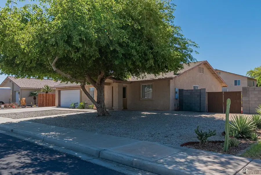 6331 E 42 LN, Yuma, AZ 85365 - #2