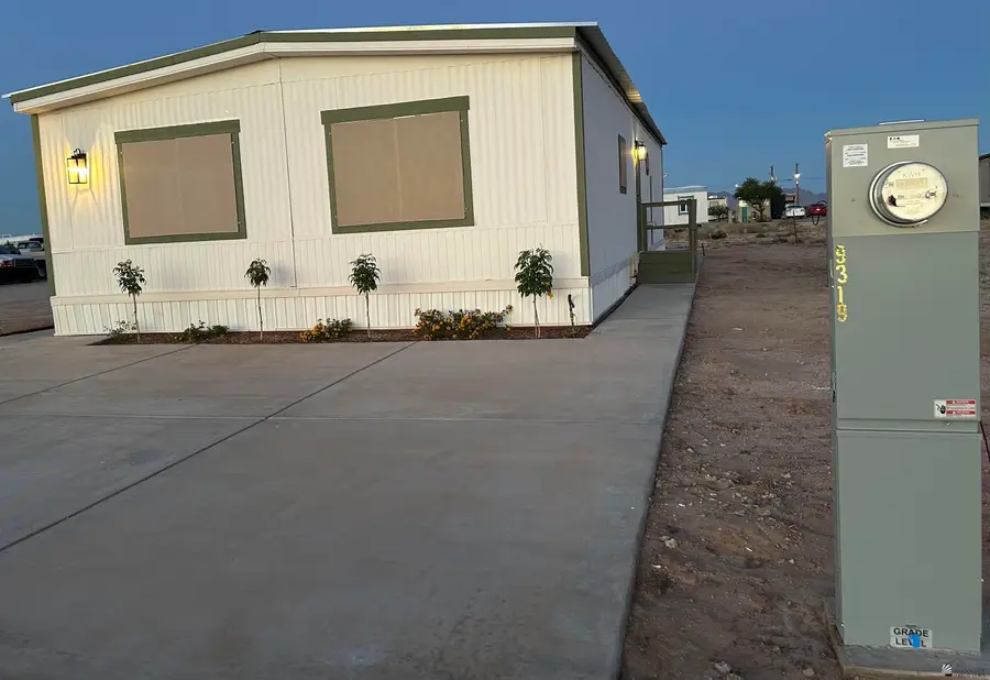 9319 VICTORIA CIRCLE, Tacna, AZ 85352 - #2