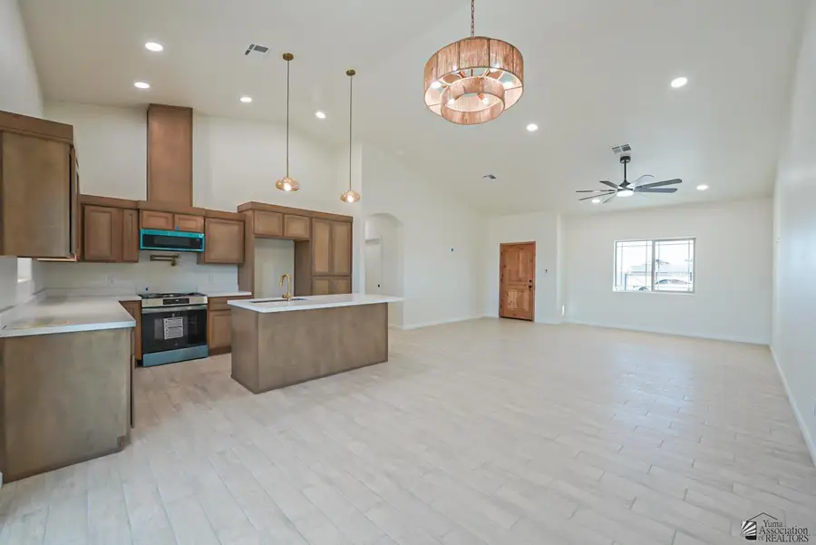 10570 E 45 ST, Yuma, AZ 85367 - #3