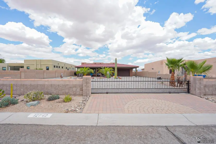12742 E 48 DR, Yuma, AZ 85367 - #2