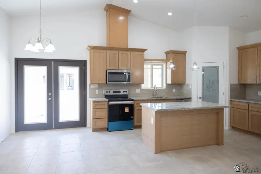 10828 E 45 St, Yuma, AZ 85367 - #2