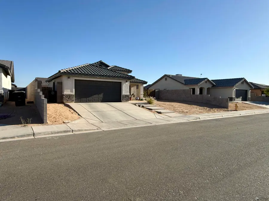 3813 E NADINE ST, San Luis, AZ 85336 - #2