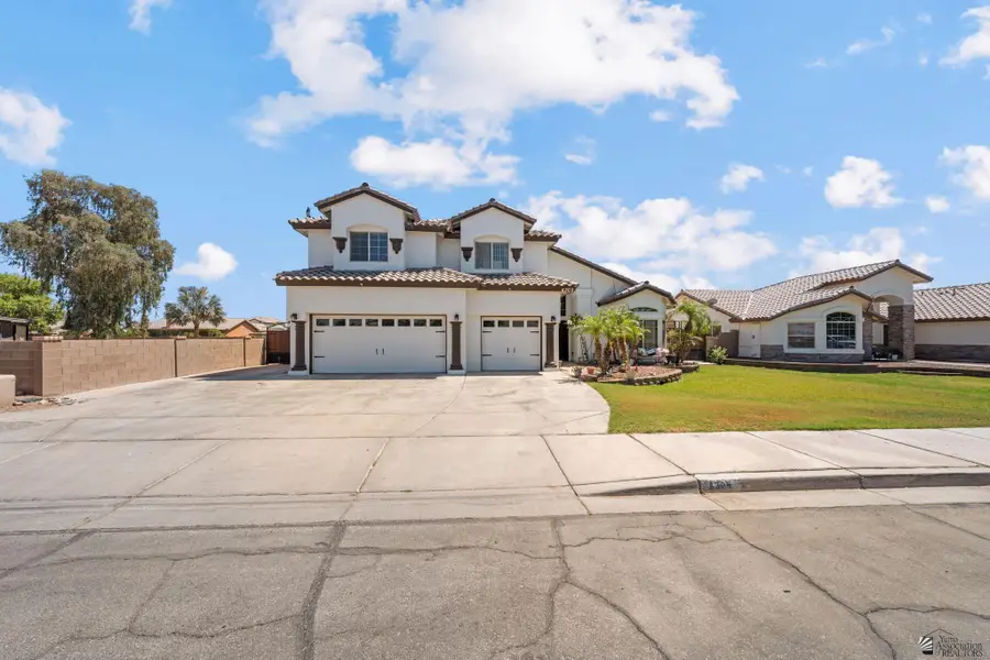 4305 W 22 LN, Yuma, AZ 85364 - #3
