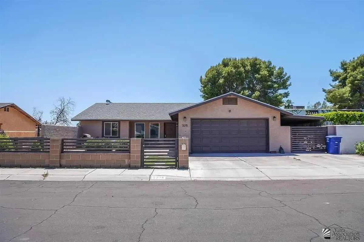 3215 W LONDON DR, Yuma, AZ 85364 - #1