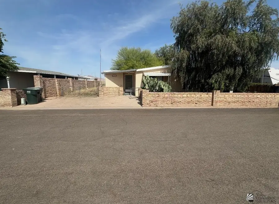 9643 S APACHE TEARS AVE, Yuma, AZ 85365 - #2