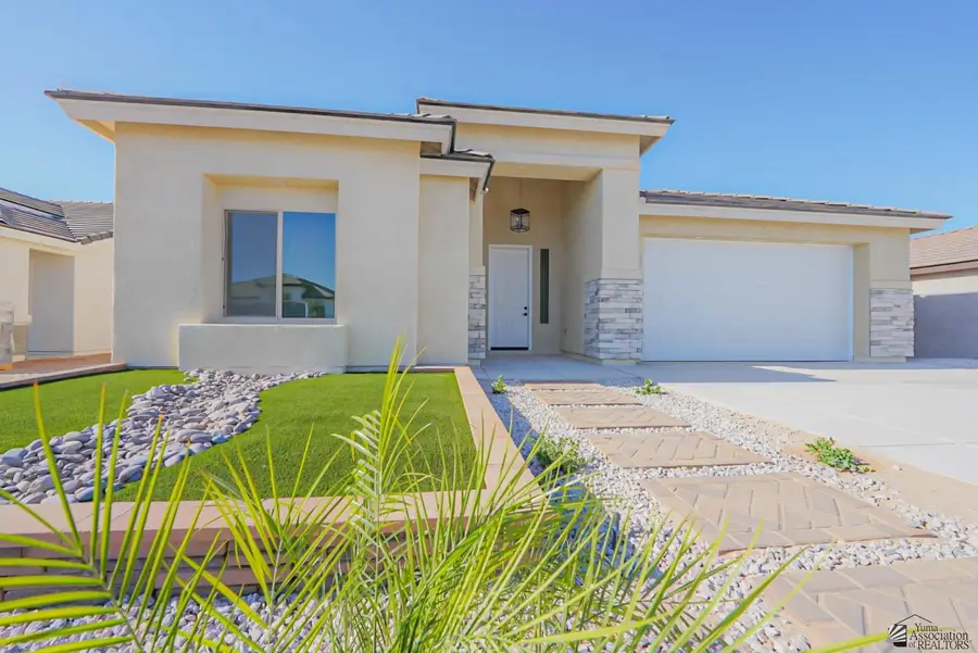 10534 E 45 ST, Yuma, AZ 85367 - #2