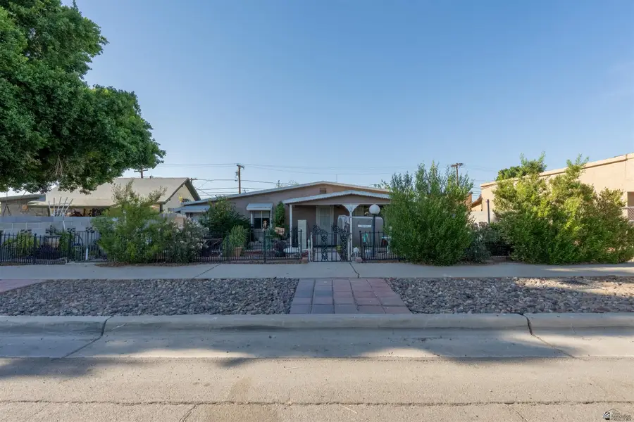1616 W 1 ST, Yuma, AZ 85364 - #3