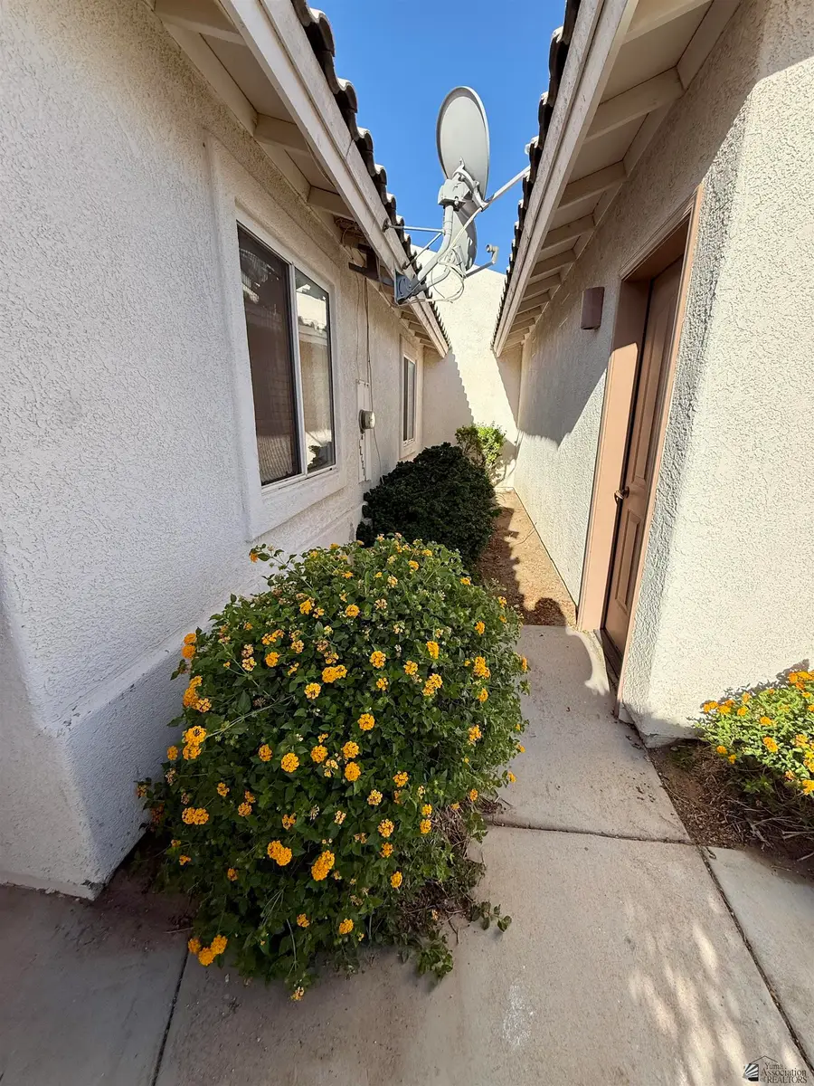10730 E 35 PL, Yuma, AZ 85365 - #2
