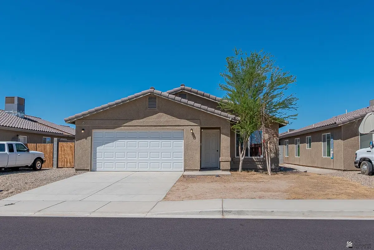 7912 E 44 LN, Yuma, AZ 85365 - #1