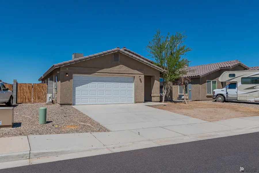 7912 E 44 LN, Yuma, AZ 85365 - #2