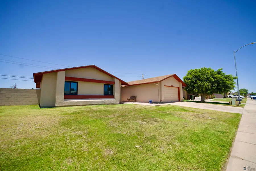 1432 S HOWARD, Yuma, AZ 85364 - #2
