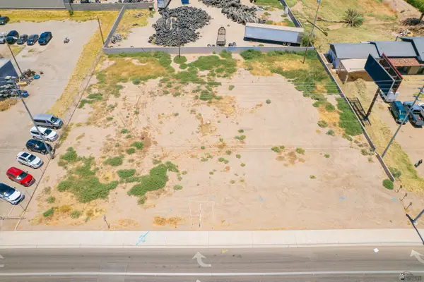 2390 W 32 ST, Yuma, AZ 85364