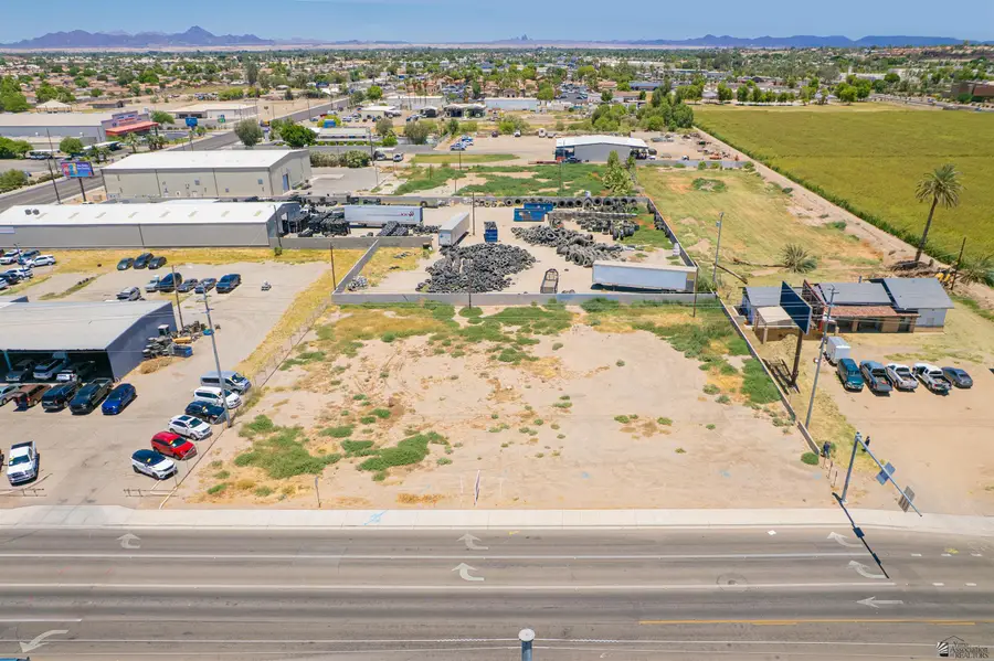 2390 W 32 ST, Yuma, AZ 85364 - #2
