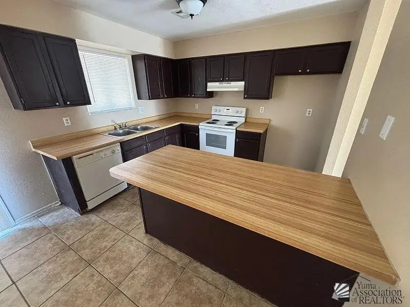 4640 W 19 PL, Yuma, AZ 85364 - #3
