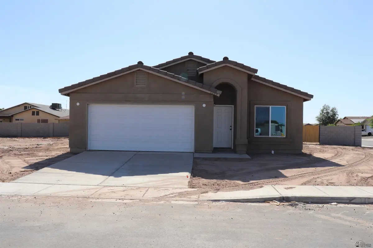 1208 S SAN JOAQUIN, Somerton, AZ 85350 - #1