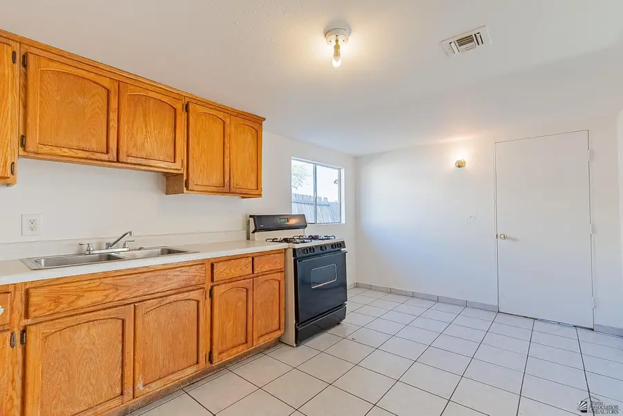 2221 W 9 ST, Yuma, AZ 85364 - #2