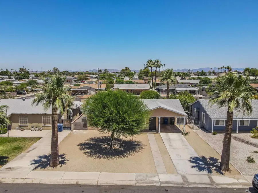 1505 S 11 AVE, Yuma, AZ 85364 - #2