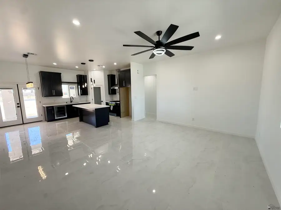 5085 E LOS OLIVOS DR, San Luis, AZ 85336 - #3