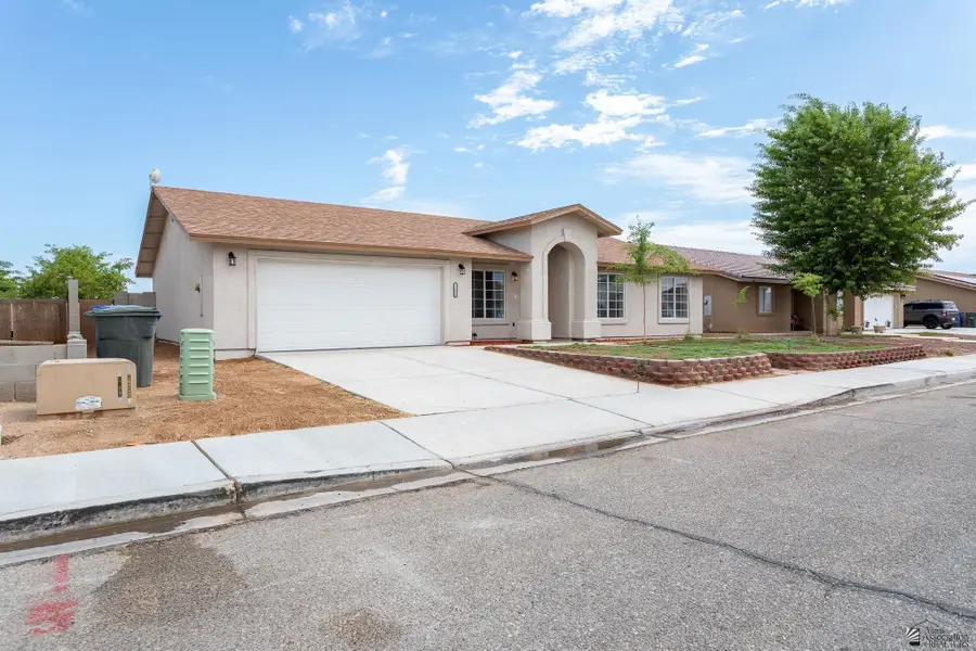 7868 E 42 PL, Yuma, AZ 85365 - #3