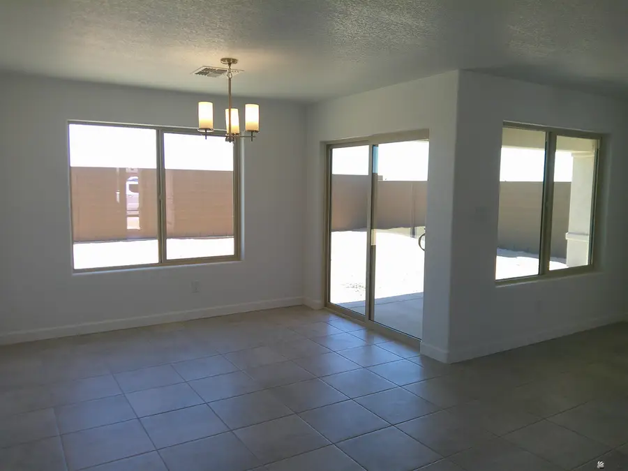 11239 E 42 PL, Yuma, AZ 85367 - #2