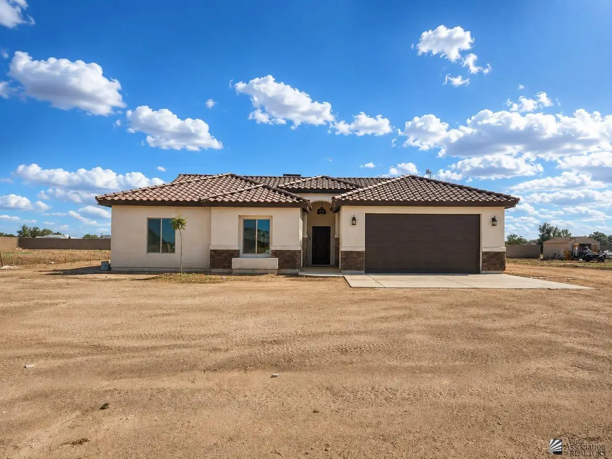 2131 W MEREDITH LN, Somerton, AZ 85350 - #1