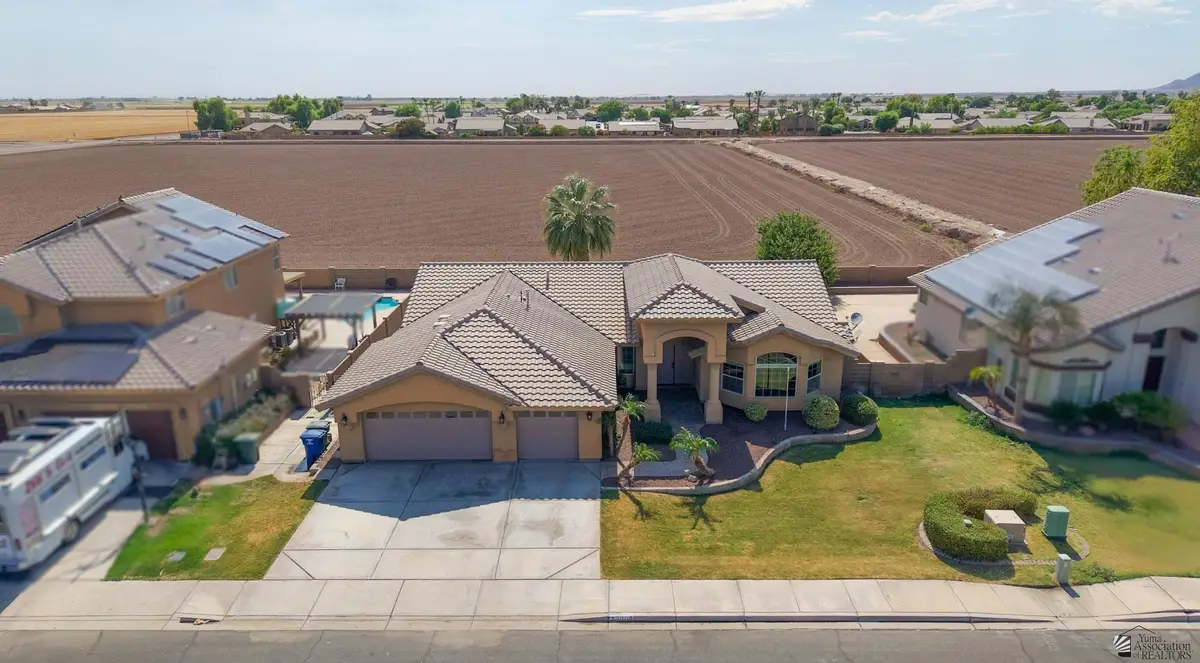 2300 S 43 DR, Yuma, AZ 85364 - #1