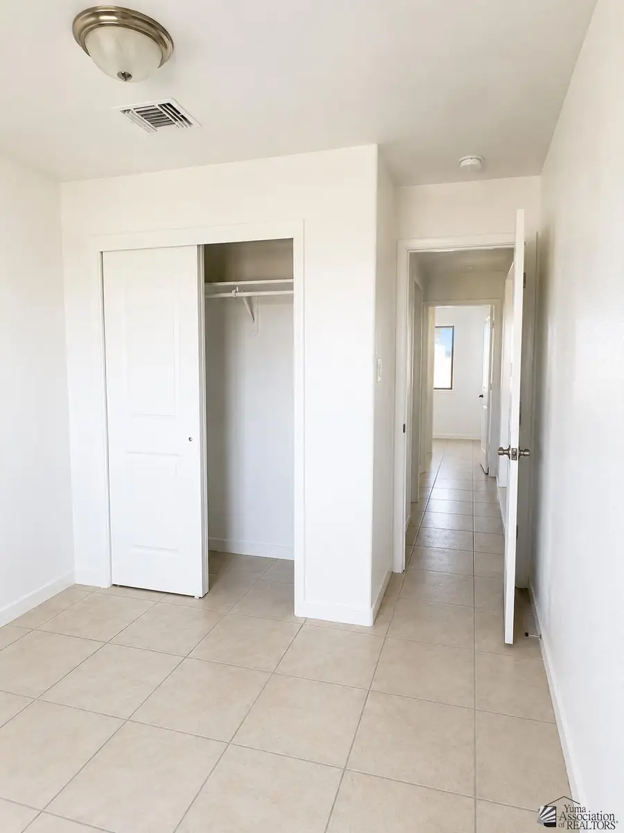 10791 E 45 Ln, Yuma, AZ 85367 - #3