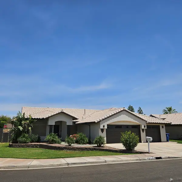 1325 S 28 DR, Yuma, AZ 85364