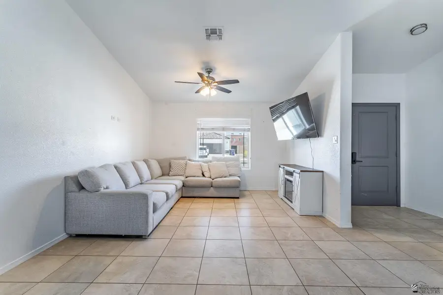 7913 E 34 LN, Yuma, AZ 85365 - #3