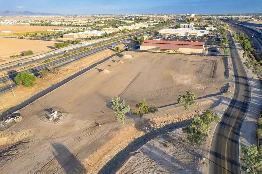 951 S Redondo Center Dr., Yuma, AZ 85365 - #2