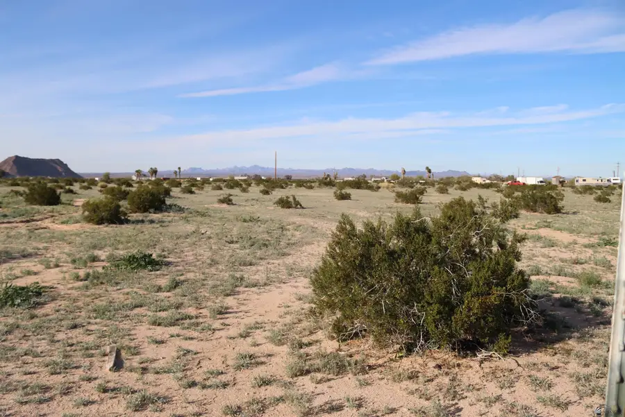 37818 GOLD DUST DR, Wellton, AZ 85356 - #3
