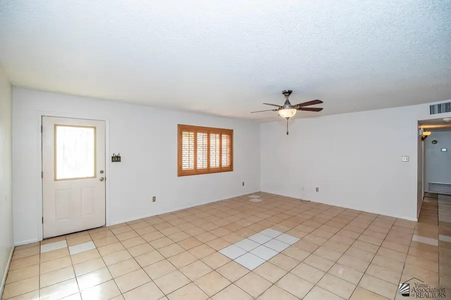 1887 S MCKINLEY AVE, Yuma, AZ 85364 - #2